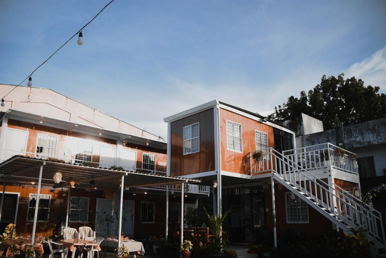 Olive Hostel Roxas City Exterior photo