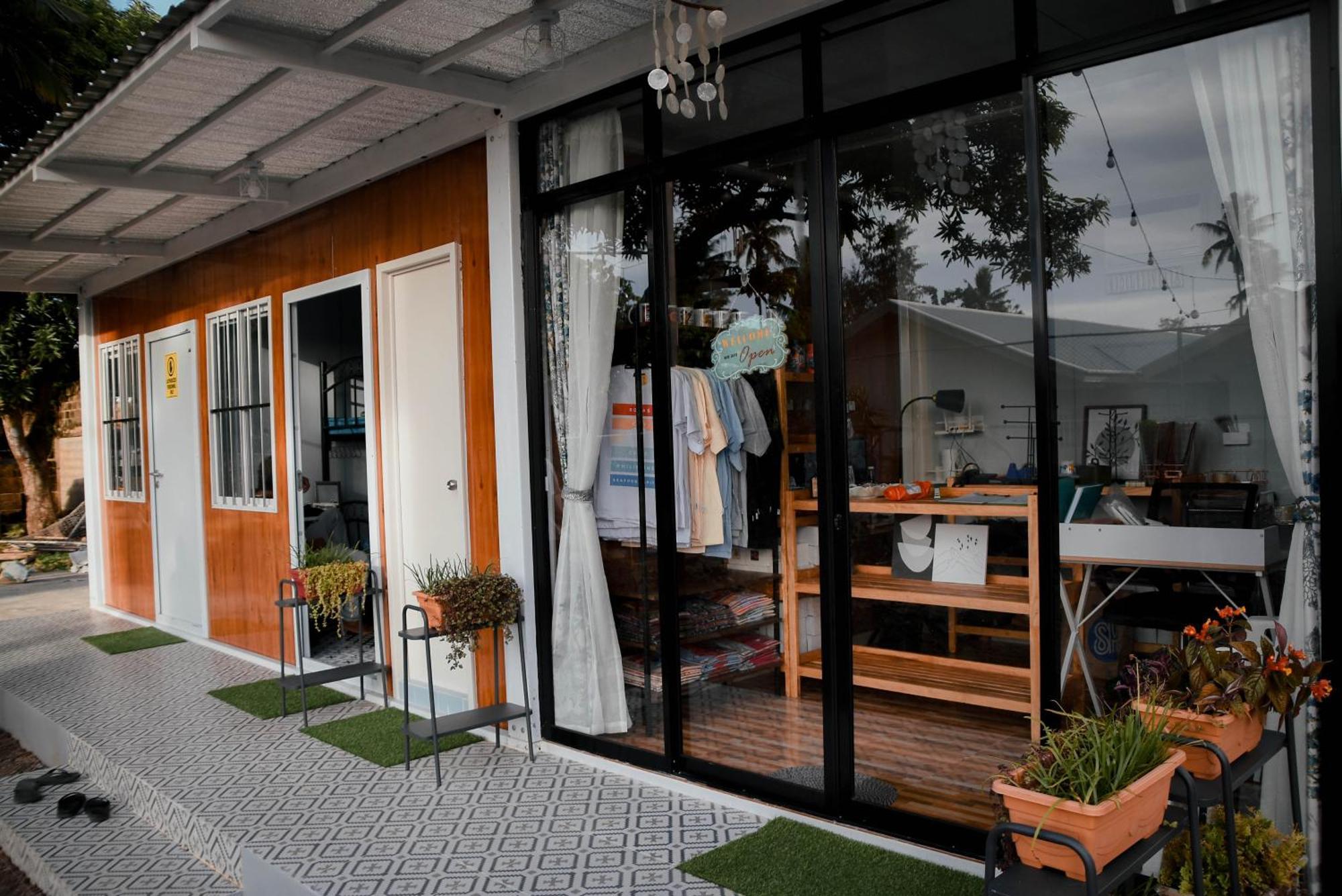 Olive Hostel Roxas City Exterior photo