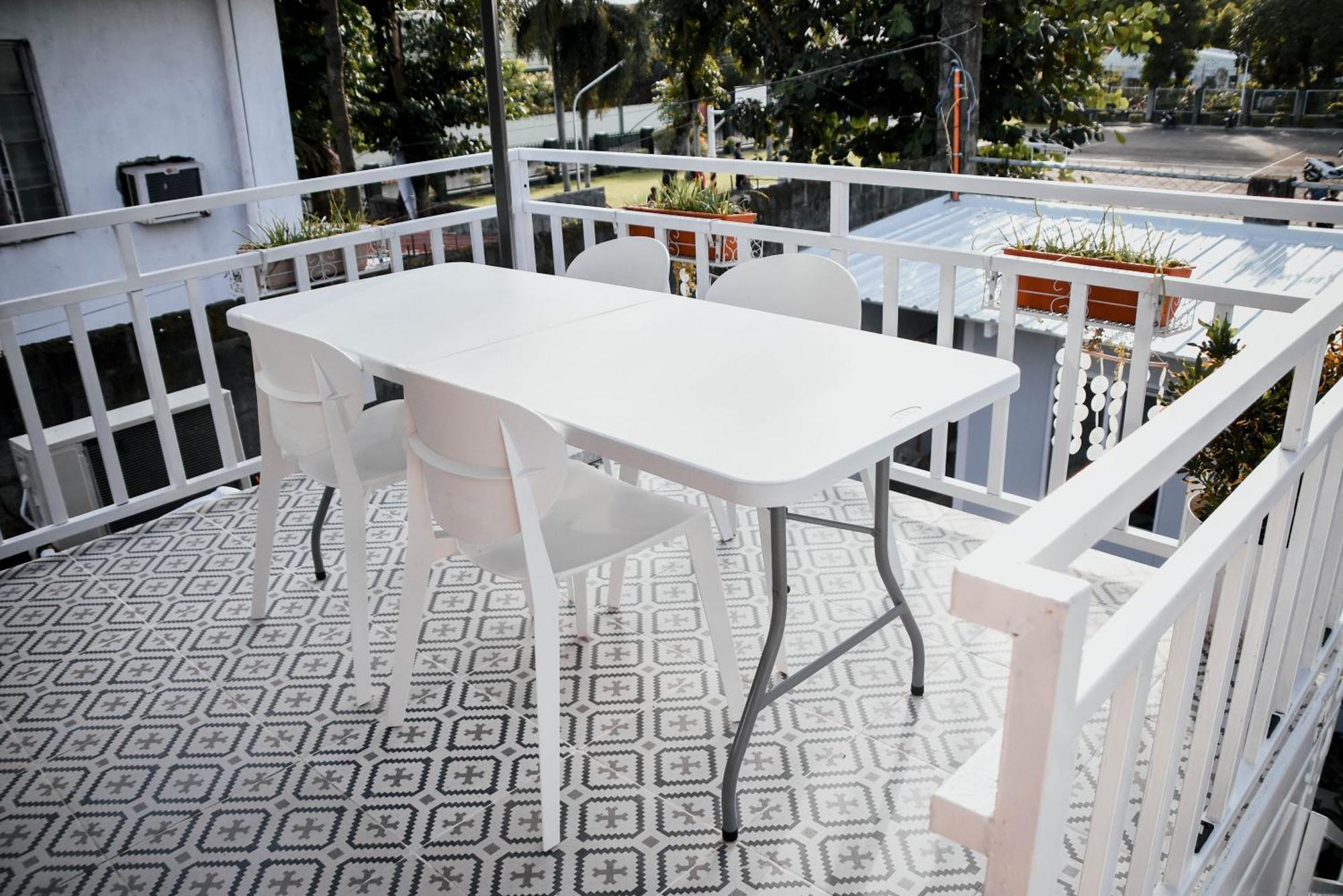 Olive Hostel Roxas City Exterior photo